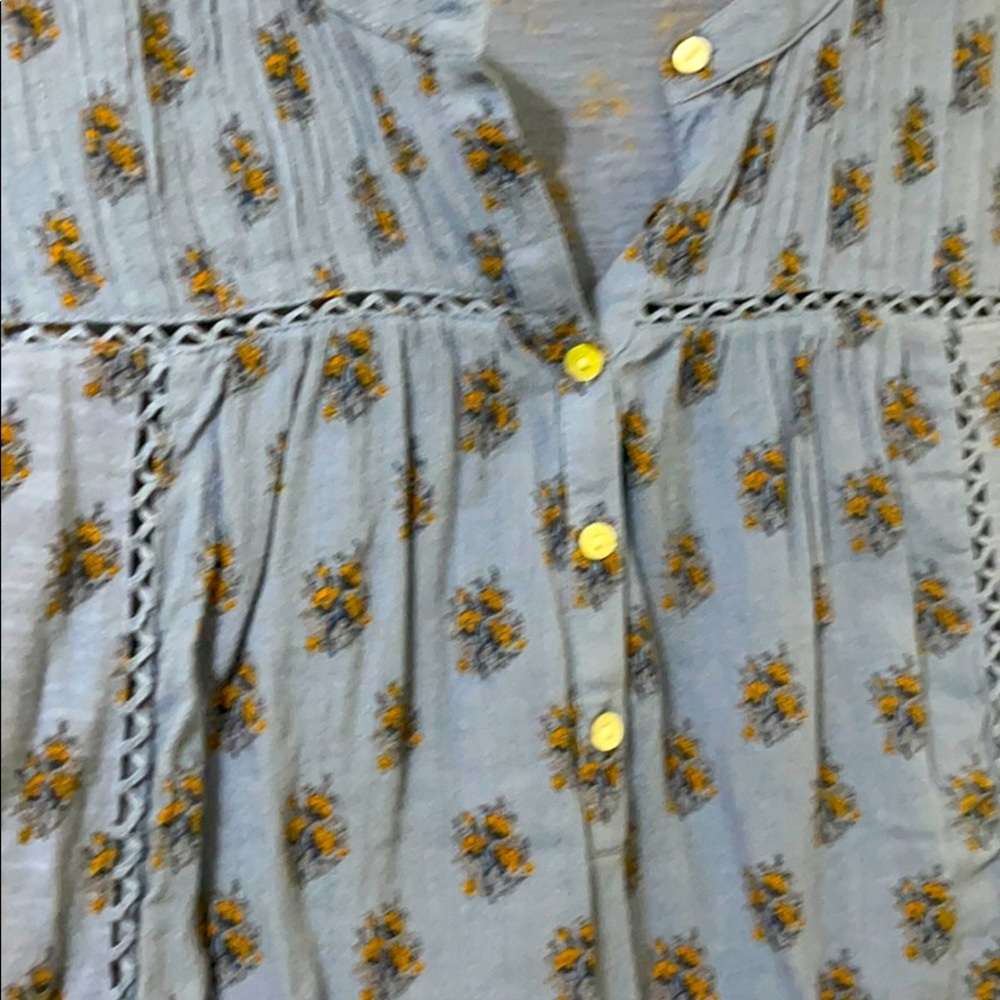 Lucky Brand Medium size shirt - Picture 3 of 3